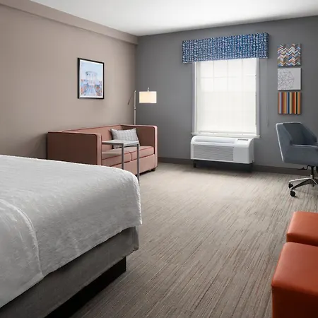 Hampton Inn & Suites Yonkers - Westchester Exterior photo