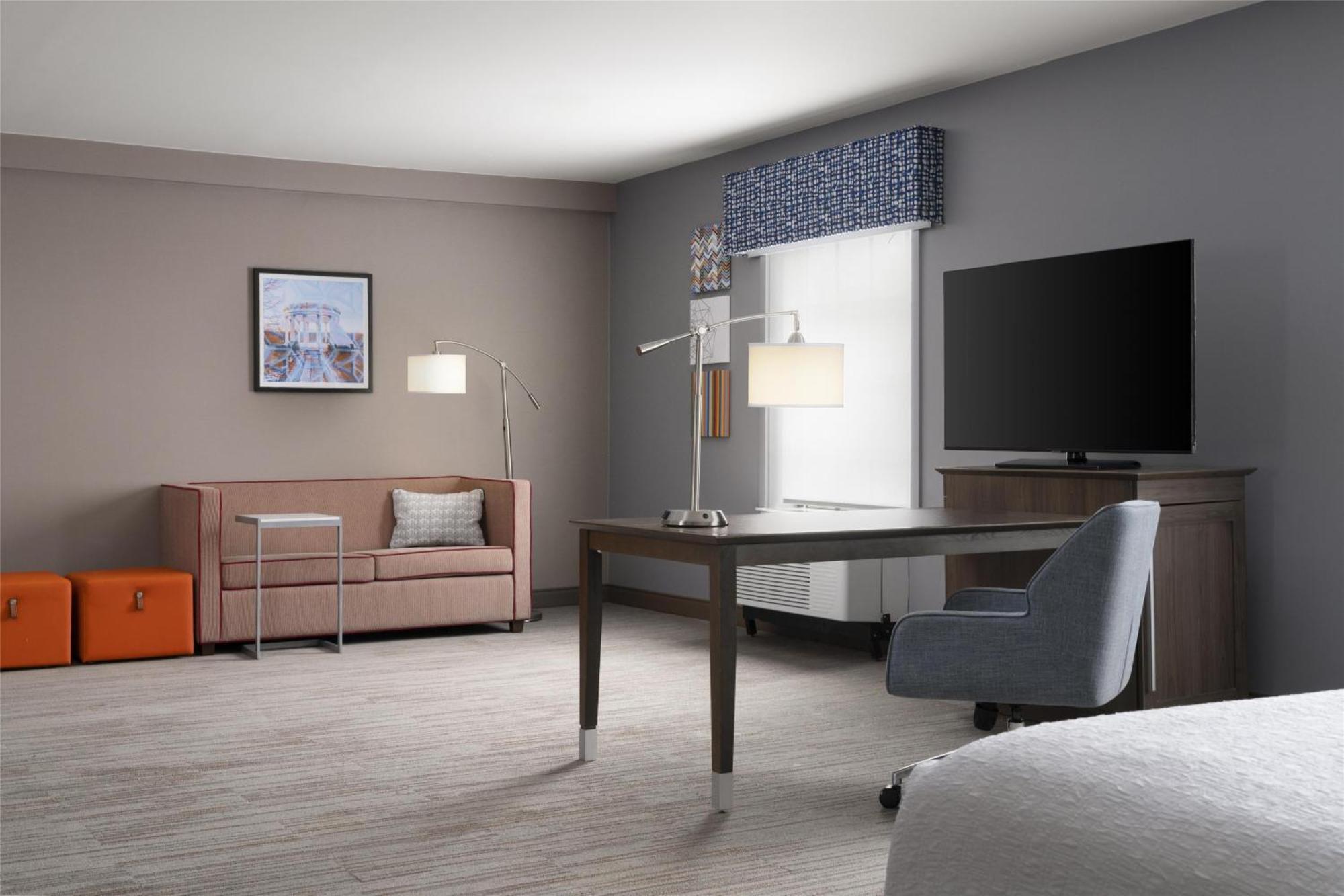 Hampton & - Westchester Hotel