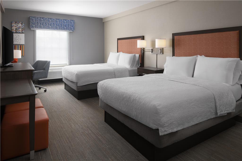 Hotel Hampton & - Westchester
