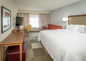 Hampton & - Westchester Hotel